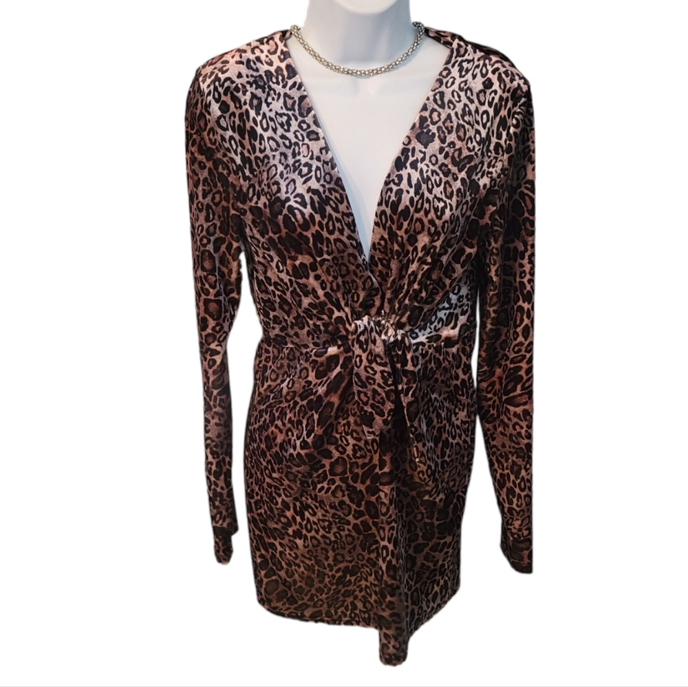 KLD Women's Mini Dress Velvet Chettah Print Long Sleeve Size M